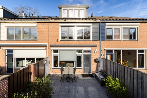 Foto - Te koop: Fijne gezinswoning met carport!